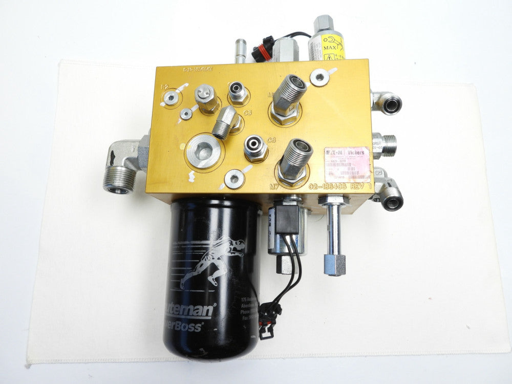 Eaton MCD-6918 Manifold Control Valve w/ 2 Solenoids, 4 Cartridge Valves