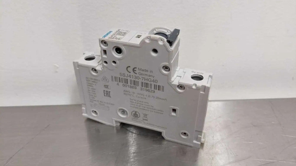 Siemens 5SJ4130-7HG40 Miniature Circuit Breaker 30A AWG18 - AWG4