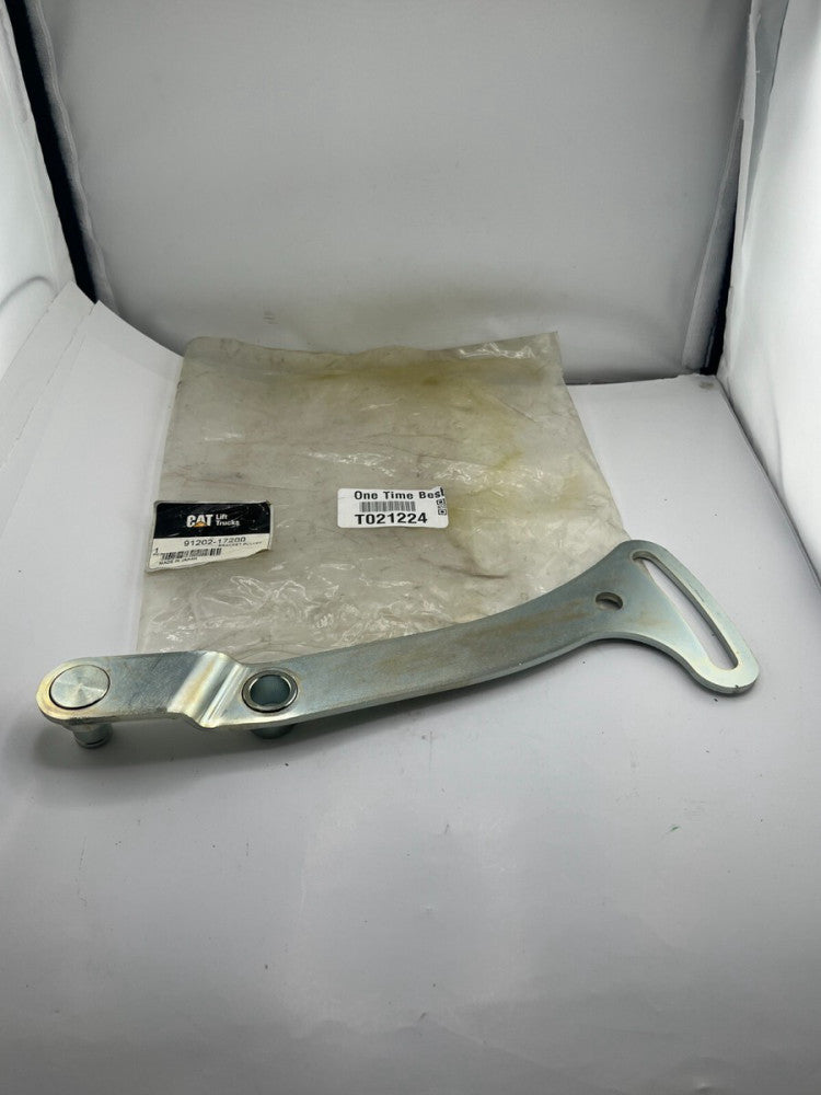 CAT Lift Truck Bracket Pull   91202-17200 Made In Japan