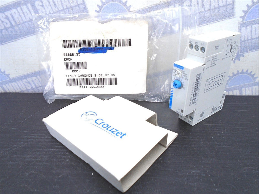 CROUZET - 88826135 - MCR1 TIMER RELAY - 0.1s to 100HR - 24VDC / 24-240VAC (NEW)