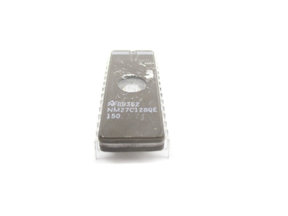 AJ B9352 NM27C128QE150 NSNP