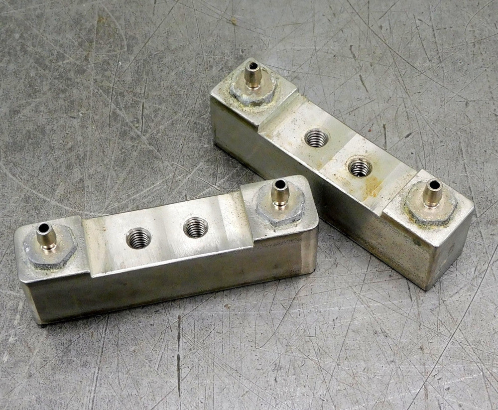 Stainless Steel Pneumatic Lift Manifold 2 Inlet 2 Outlet 1/4" NPT Lot of Two (2)