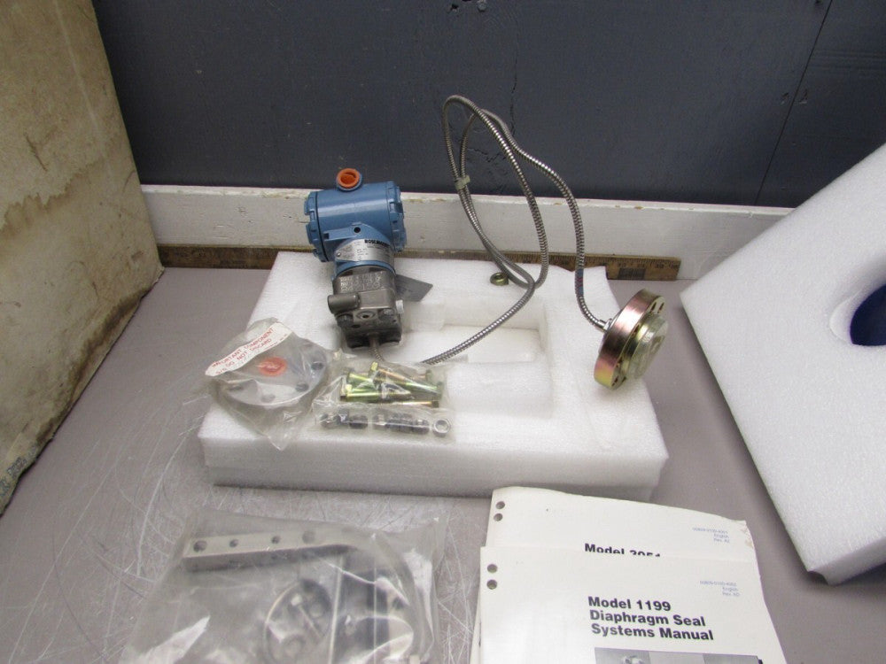 NEW! ROSEMOUNT 3051CG4A22A1AS1B4, SMART/HART PRESSURE TRANSMITTER,  MAKE OFFER!