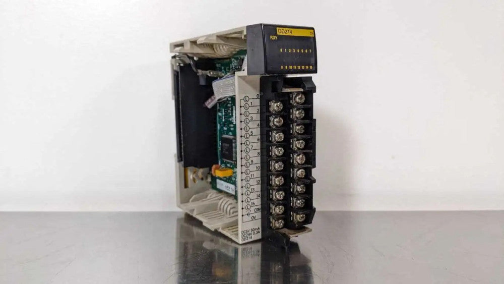 Omron CQM1-OD214 Output Unit 16 Points 5-24VDC 0.3A