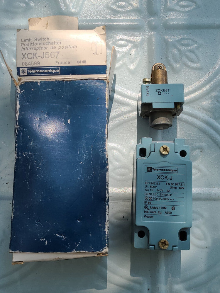 Telemecanique XCK-J567 Heavy Duty Roller Plunger Limit Switch