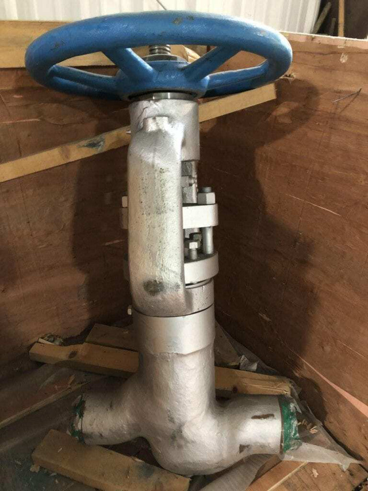 Newco 215W-CB3-PS Steel Manual 4" Butt Weld High Pressure Globe Valve WCB