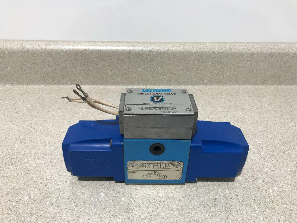 Vickers Direction Valve DG4S4W016CWB50 NEW