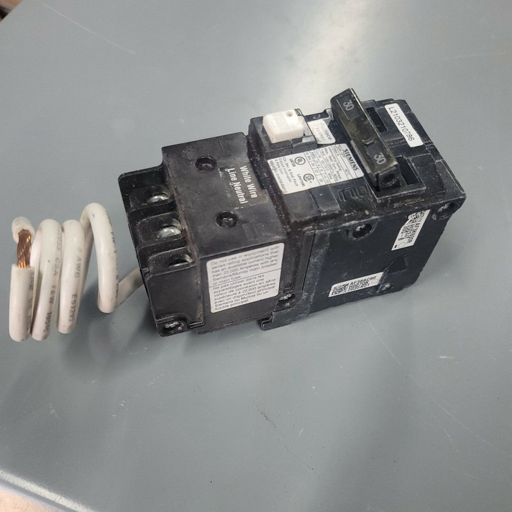 new no box SIEMENS QPF230 30A 120/240V UNMP