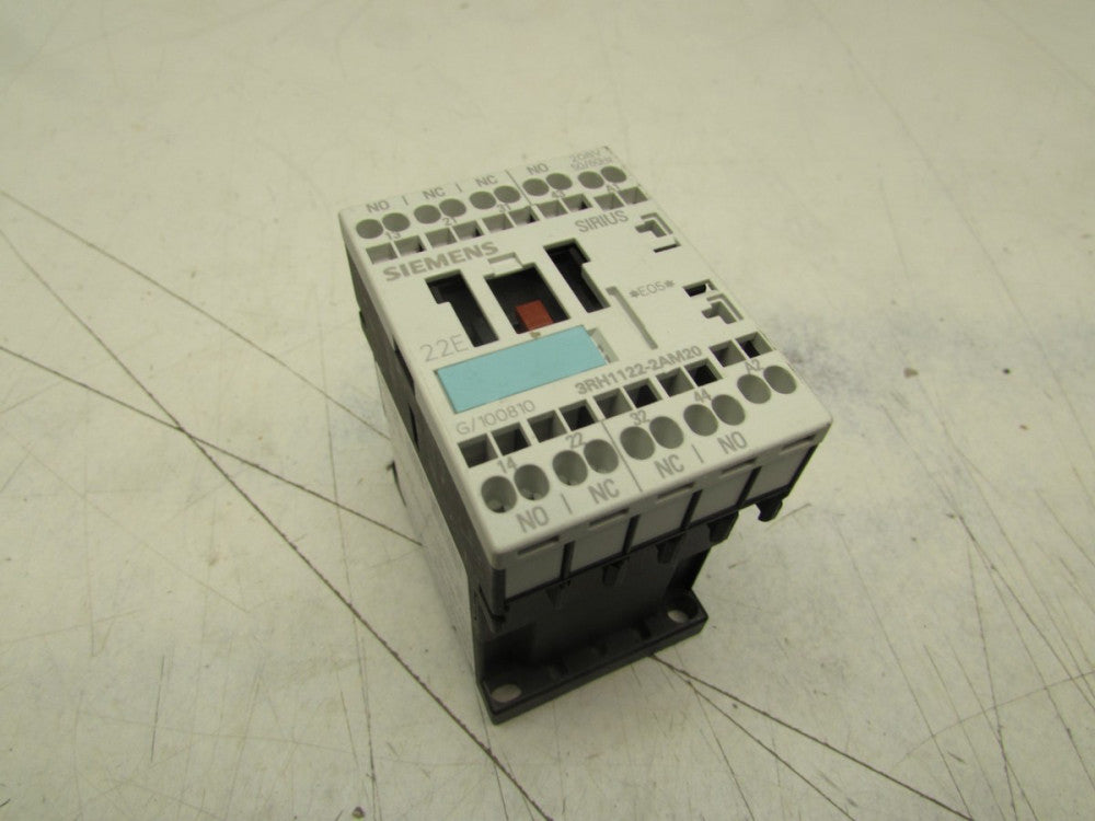 SIEMENS SIRIUS CONTACTOR 3RH1122-2AM20 208V-COIL 50/60HZ XLNT MAKE OFFER!!