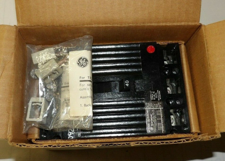 GE 40 AMP CIRCUIT BREAKER 600 VAC 3 POLE  THED136040