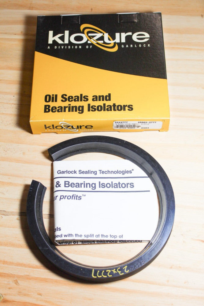 Garlock Klozure 23X2777 Nitrile Split Seal 4.563" ID 25003-2777