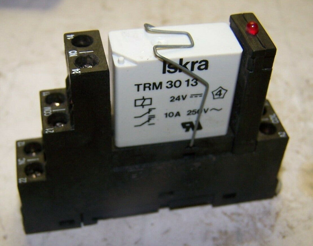 ISKRA TRM3013  RELAY & BASE 24V COIL 8 PIN  10 AMP