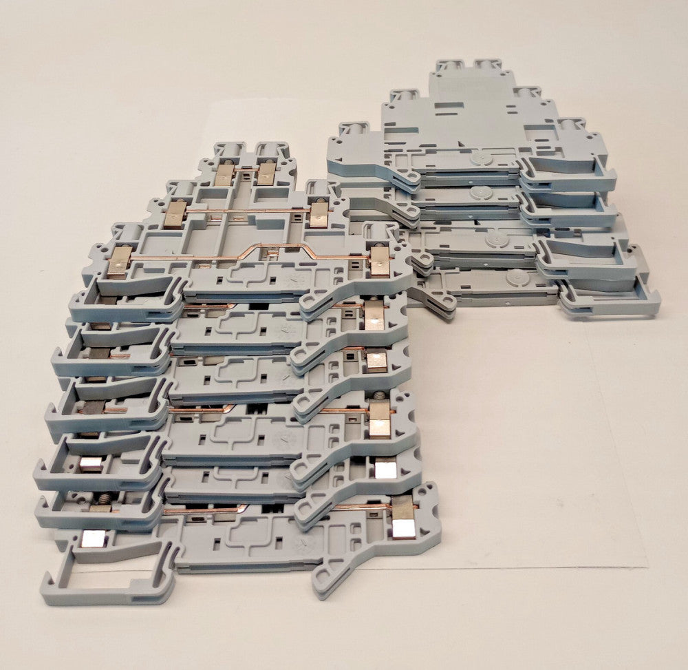 Phoenix Contact 3214259 Used Multi-Level Terminal Block UT-2,5-3L (Pack of 10)
