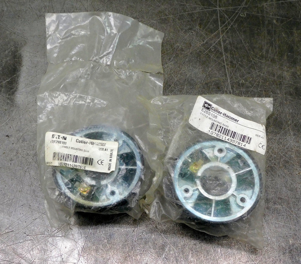 Lot of Two (2) Cutler Hammer E26S108 3 Hole Mounting Stack Light Base Series A1
