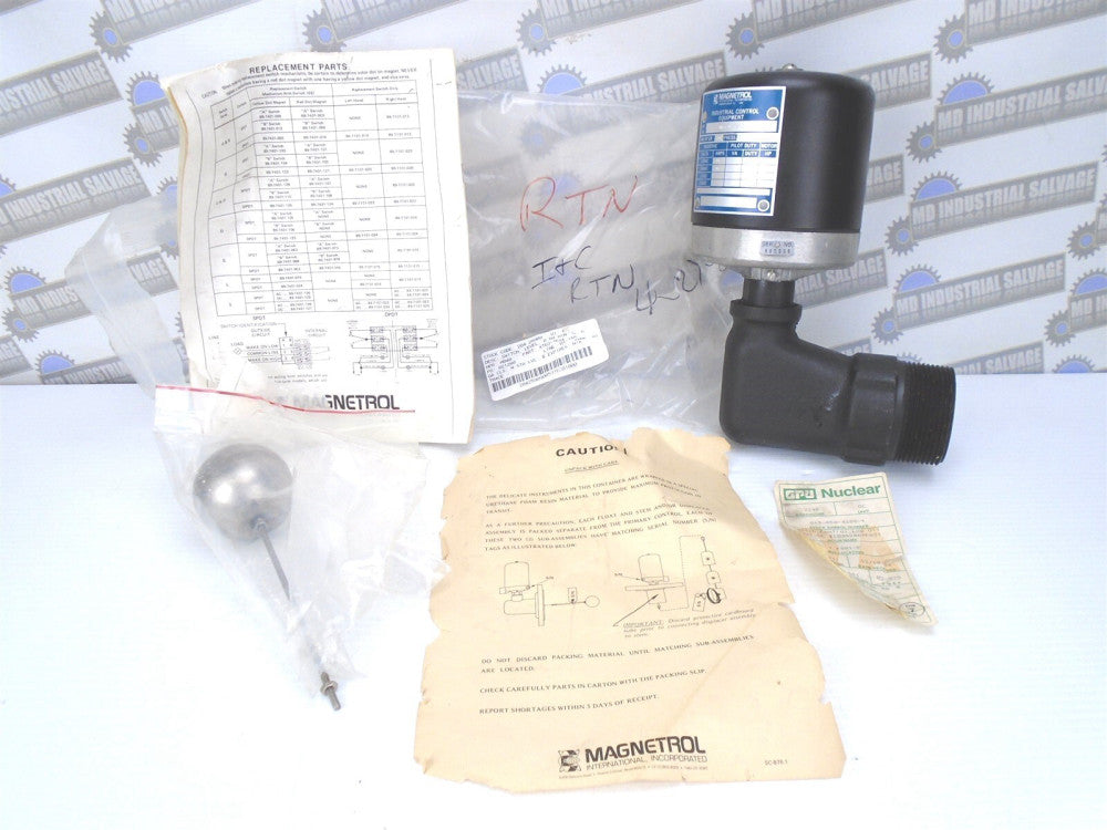 MAGNETROL - XT63-1E2A-BAG - LIQUID LEVEL CONTROL - NEW with FLOAT .80 MIN SG, 6"