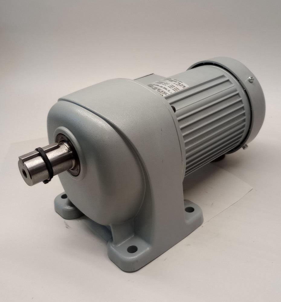 Nissei GTR G3LM-28-60-T040A Gear Motor 3ph 200/220V 4P Ratio 60:1