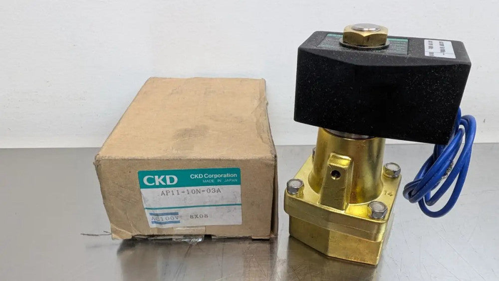 CKD AP11-10N-03A Solenoid Valve 100/110VAC Coil 3/8" FNPT