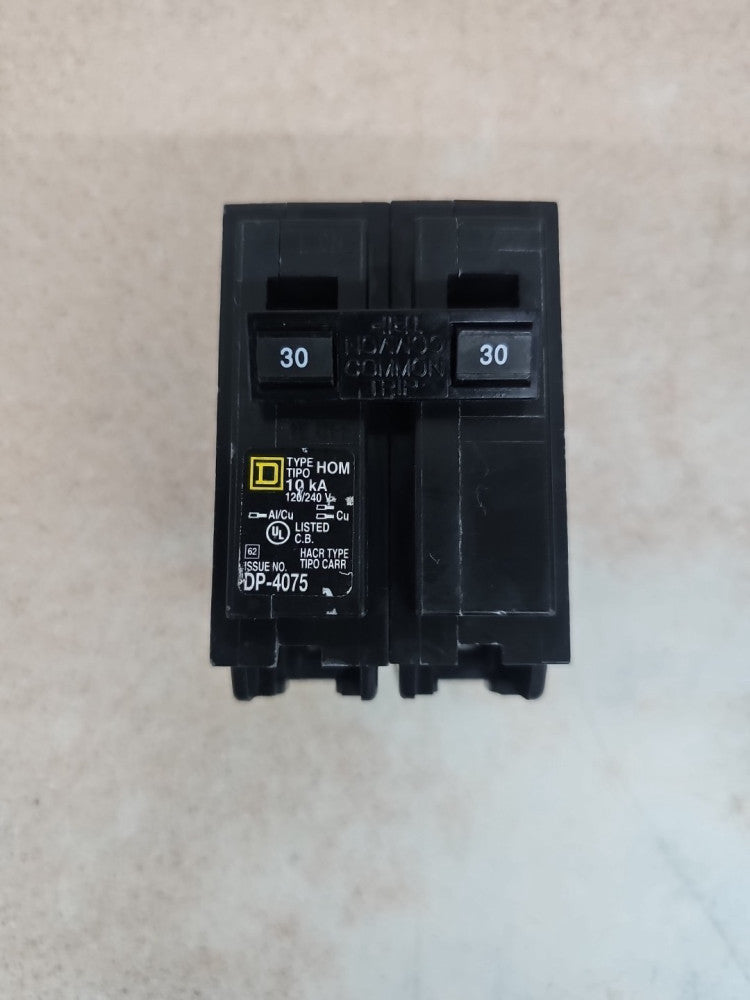 New Square D HOM230 2P 30A 120/240VAC Plug On Circuit Breaker Chipped
