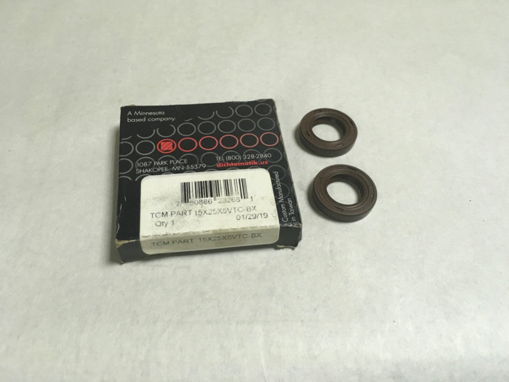 Dichtomatik TCM 15x25x5VTC-BX Oil Seals (Lot of 2)  (KB)