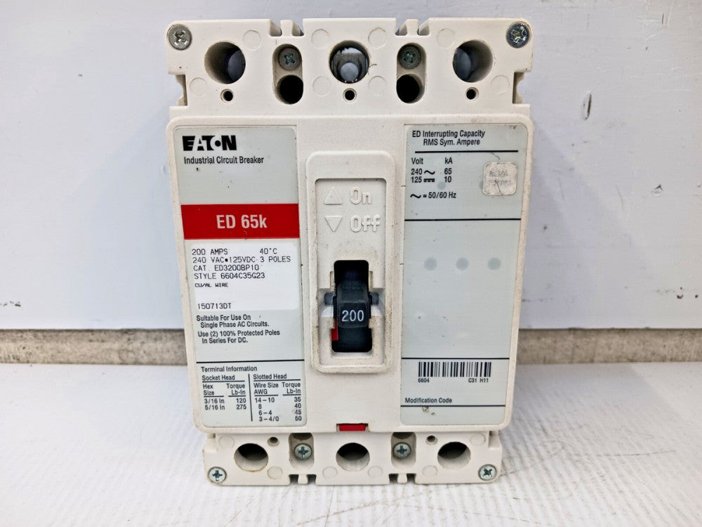 Eaton 200 Amp Circuit Breaker 3 Pole 240 VAC / 125 VDC 65kA ED3200BP10