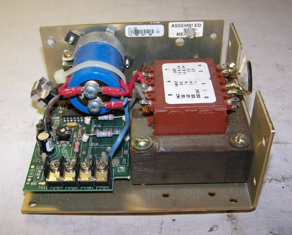 DELTRON 24 VOLT 2.4 AMP POWER SUPPLY  W113B