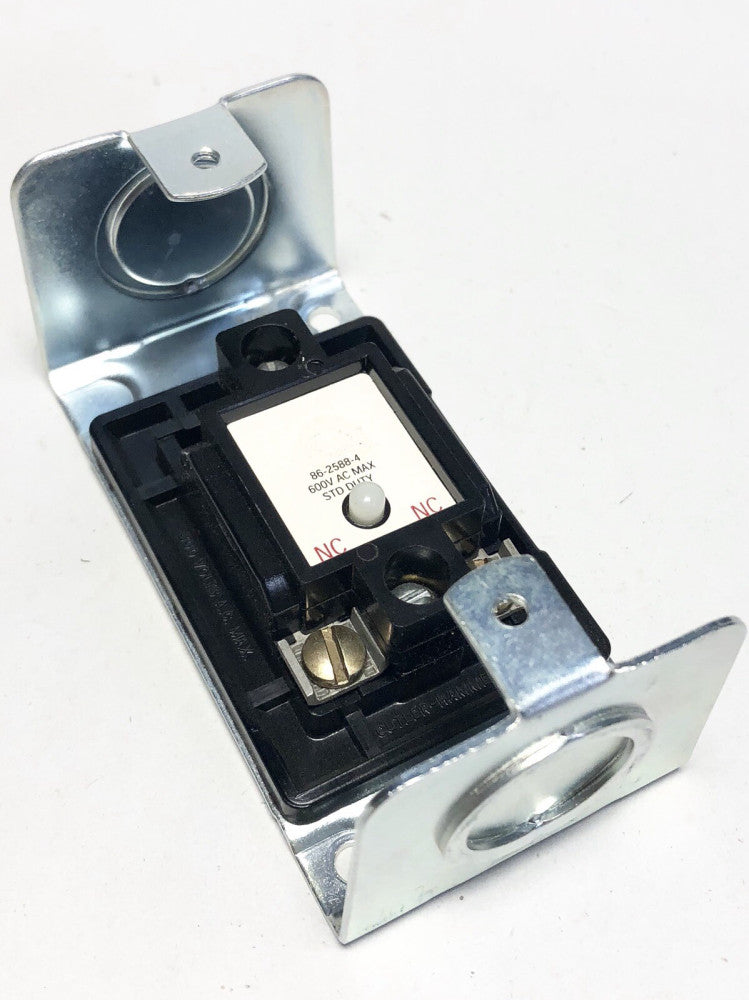Cutler-Hammer 86-2588-4 600vac max Standard Duty Pushbutton Switch