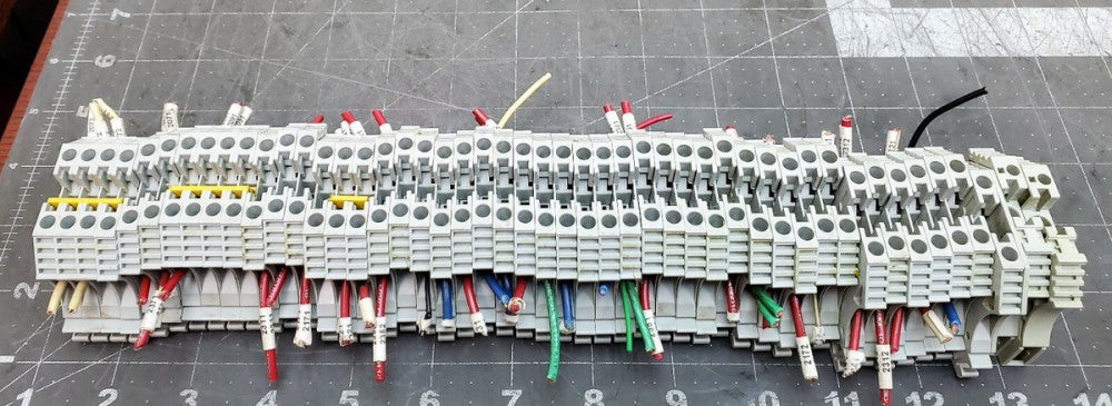 (46) Allen Bradley 1492-J4 Terminal Blocks + (2) 1492-EAJ35 End Anchors [B2B3] 