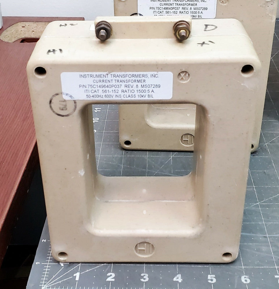 ITT 561-152 TRANSFORMER / SWGR CT 1500/5 / 75C149640P037 WORKING PULL [C6S4]