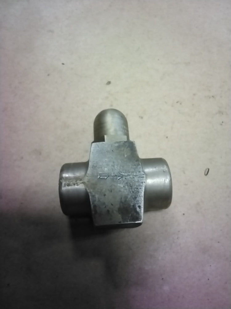 Teledyne Republic MFG HIGH Pressure Regulator SS Flow Valve P7 685-1/4SS2