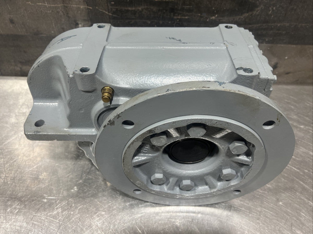 Sew Eurodrive Gearbox FAF67DT90S6 870131853.99.99.001 Nos Surplus