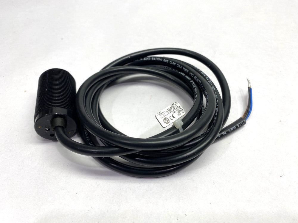 Allen Bradley 875CP-N20NP30-A2 Capatitive Proximity Sensor 20mm Sensing Distance