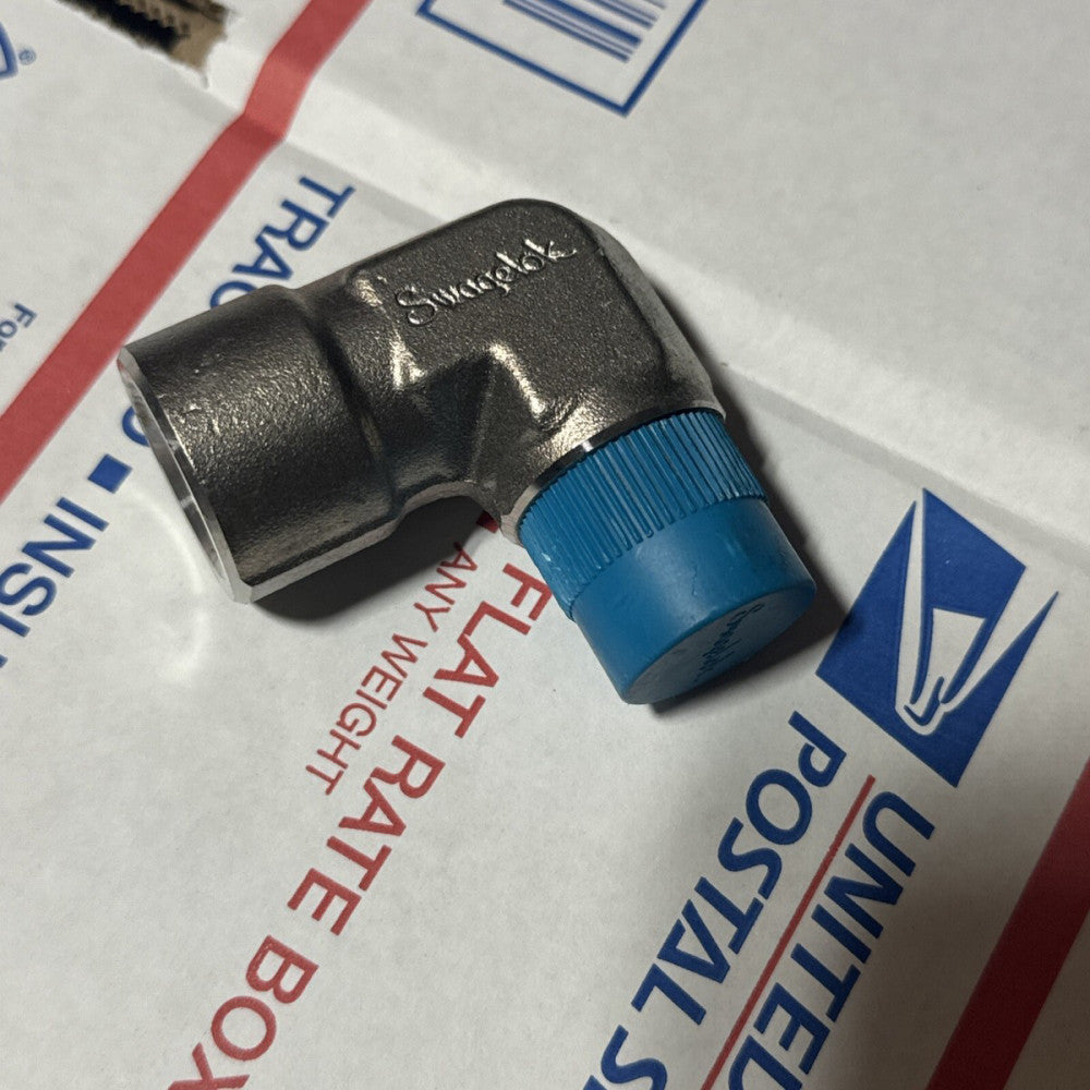New Swagelok SS-8-SE Elbow 1/2" Female NPT X 1/2" Male NPT
