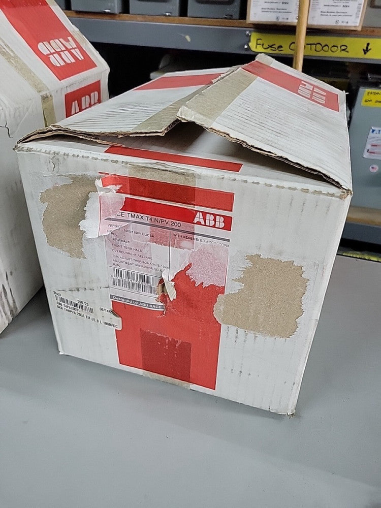 1PCS NEW ABB SACE TMAX T4 N/PV 200 Circuit Breaker 200A
