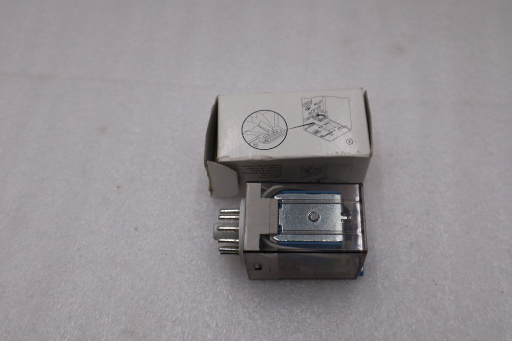 LOT OF 3 - ALLEN BRADLEY 700-HA33Z24-3 SERIES D RELAY STOCK H330