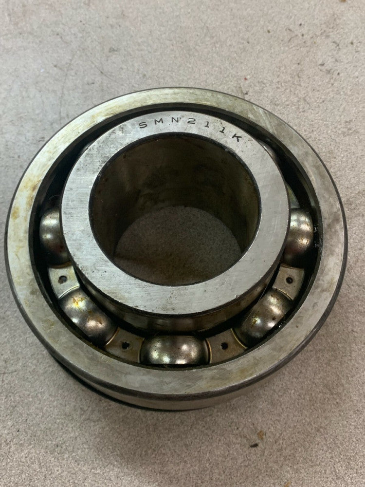 NEW NO BOX FAFNIR INSERT BEARING SMN211K