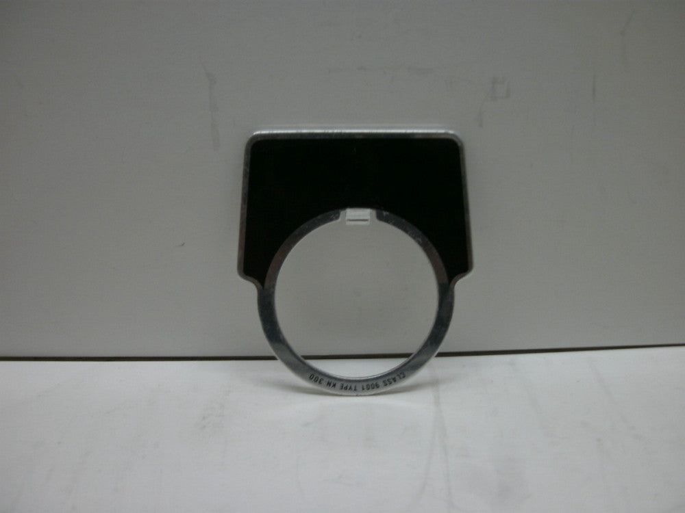 SQUARE D 9001-KN-300 LEGEND PLATE (BLANK) 30MM GRAY/BLACK HALF ROUND NEW NO BOX