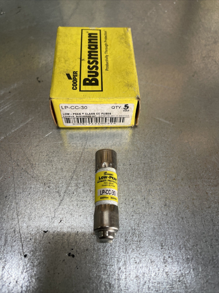 1) New Box of 5 Bussmann LP-CC-30 600V 30 Amp Time Delay Current Limiting Fuse