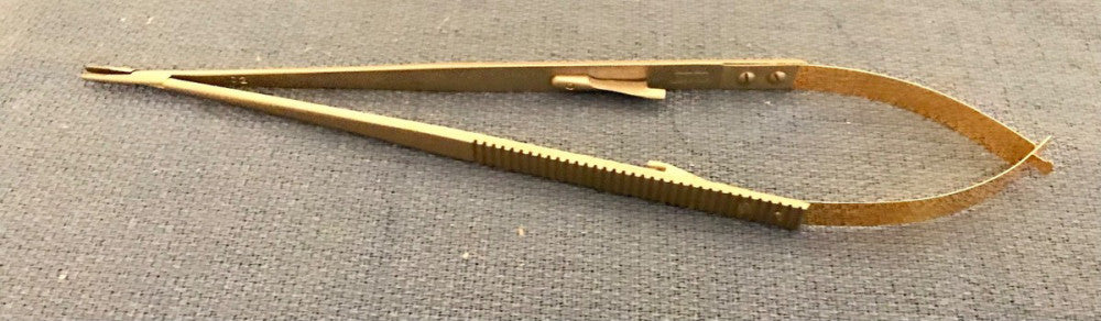 Codman 36-1001 Castroviejo needle holder, 8.5". GC, guaranteed.