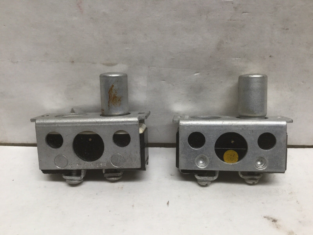 MICRO SWITCH WZ-RQ41 Button Plunger Switch W/ Bracket On/Off, 15A 125V (Lot of 2