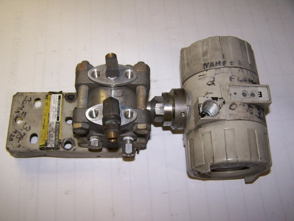 BAILEY 12-42 VDC DIFFERENTIAL PRESSURE TRANSMITTER 4 - 20mA 3600 PSI BCN23215150
