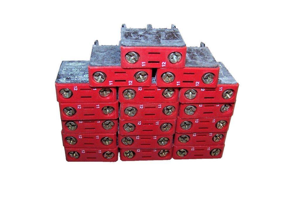 18) NEW BREMAS ADVANCED CONTROLS CONTACT BLOCK TC01  LOT OF 18