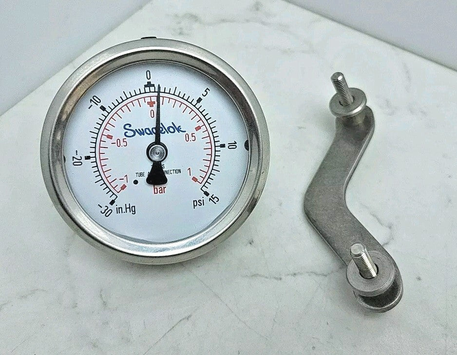 Swagelok Pressure Gauge Tube And Connection 0-15 Psi 0-/-30 in.Hg 316SS
