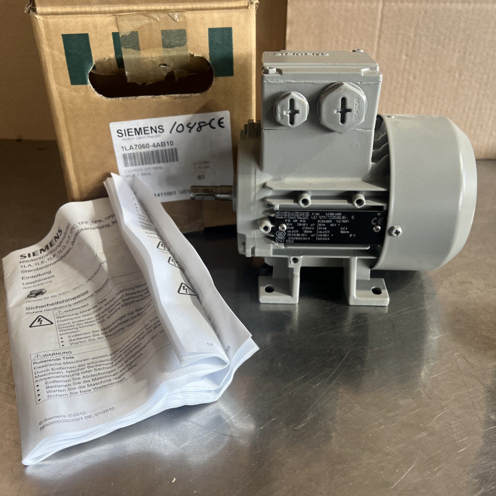 Siemens 1LA7060-4AB10 Low voltage motor 50/ 60 Hz UMP  1LA70604AB10 400V Nos