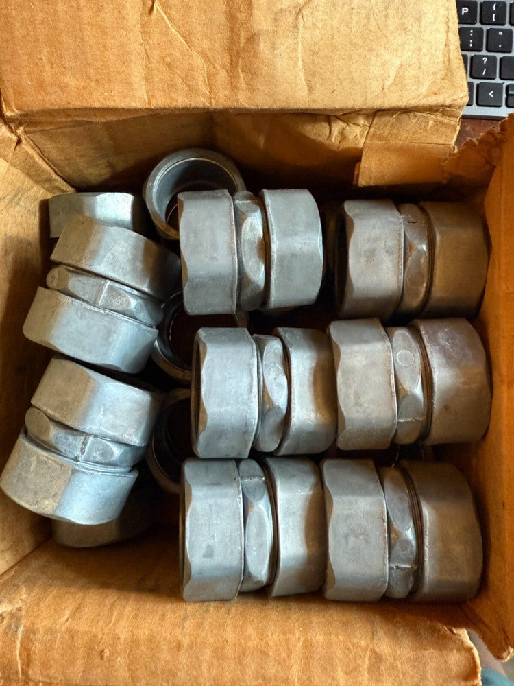 (Box of 20) Electroline L 30 L30 Steel EMT 1-1/2" Compression Type Coupling