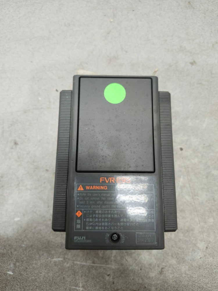 USED FUJI ELECTRIC AC DRIVE INVERTER FVR0.4E9S-2S