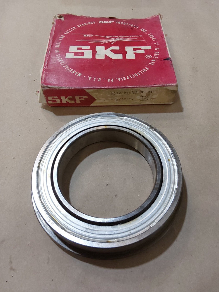 SKF 6017 2ZNRJ UE 01 C3 Bearing Roller NOS