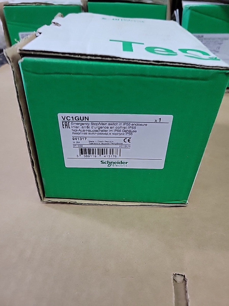 NEW Schneider Electric VC1GUN  TeSys Vario Enclosed Emergency Switch 20 Amp