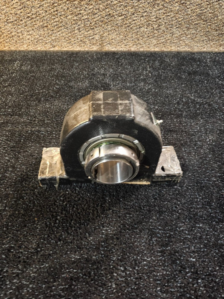 Rexnord MAF6215F Pillow Block Roller Bearing 2-15/16 in Bore Dia. Cast Iron