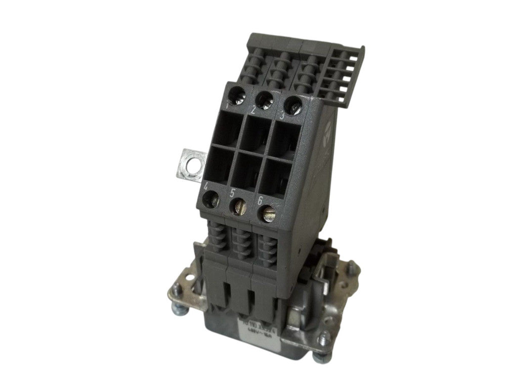 LOT OF  4  70.110.XX53.4 400V 46A UNMP