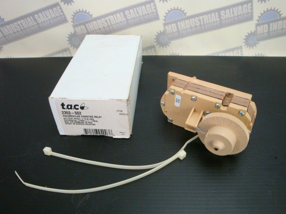T.A.C. PNEUMODULAR DIVERTING RELAY 2353-502 Set Point 4 to 20 PSIG. (NEW in BOX)